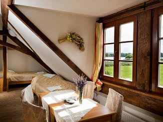 Rekreační a kongresové centrum Nové Dvory / minipivovar Kněžínek