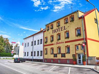 Hotel U Budvaru